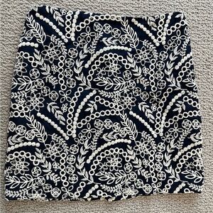 Embroidered mini skirt